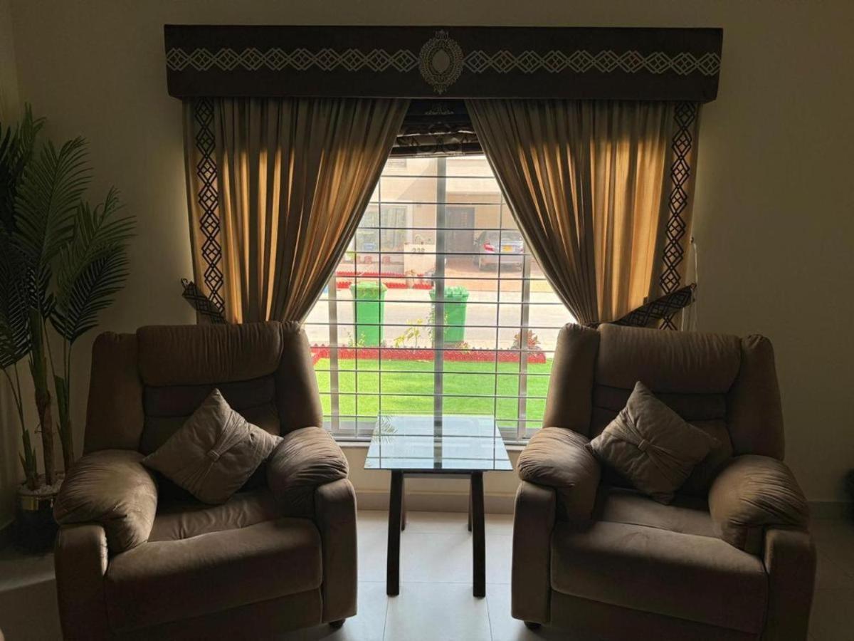 Thomas Guest House Исламабад Екстериор снимка