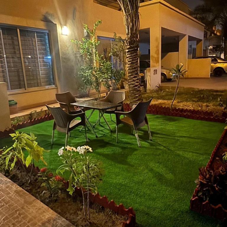 Thomas Guest House Исламабад Екстериор снимка